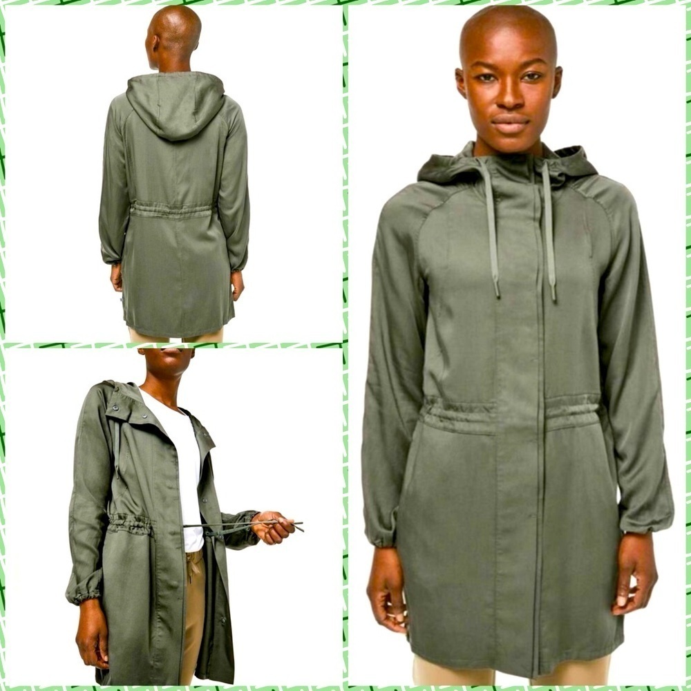 Lululemon City Stroll Hooded Jacket in Grey Sage Size 4